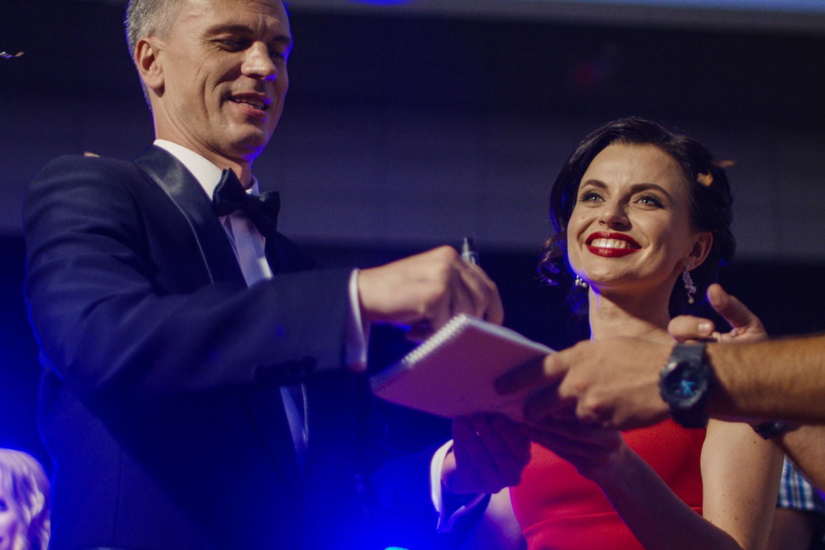 Personalized Celebrity Autographs from FanFair Signatures